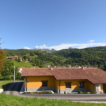 Apartamentos Fuente La Pipa Avín 外观 照片