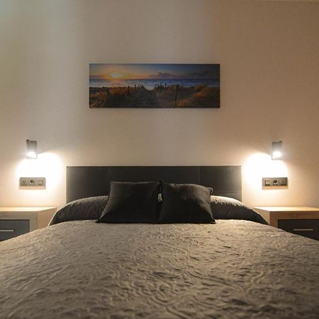 Apartamentos Fuente La Pipa Avín 外观 照片