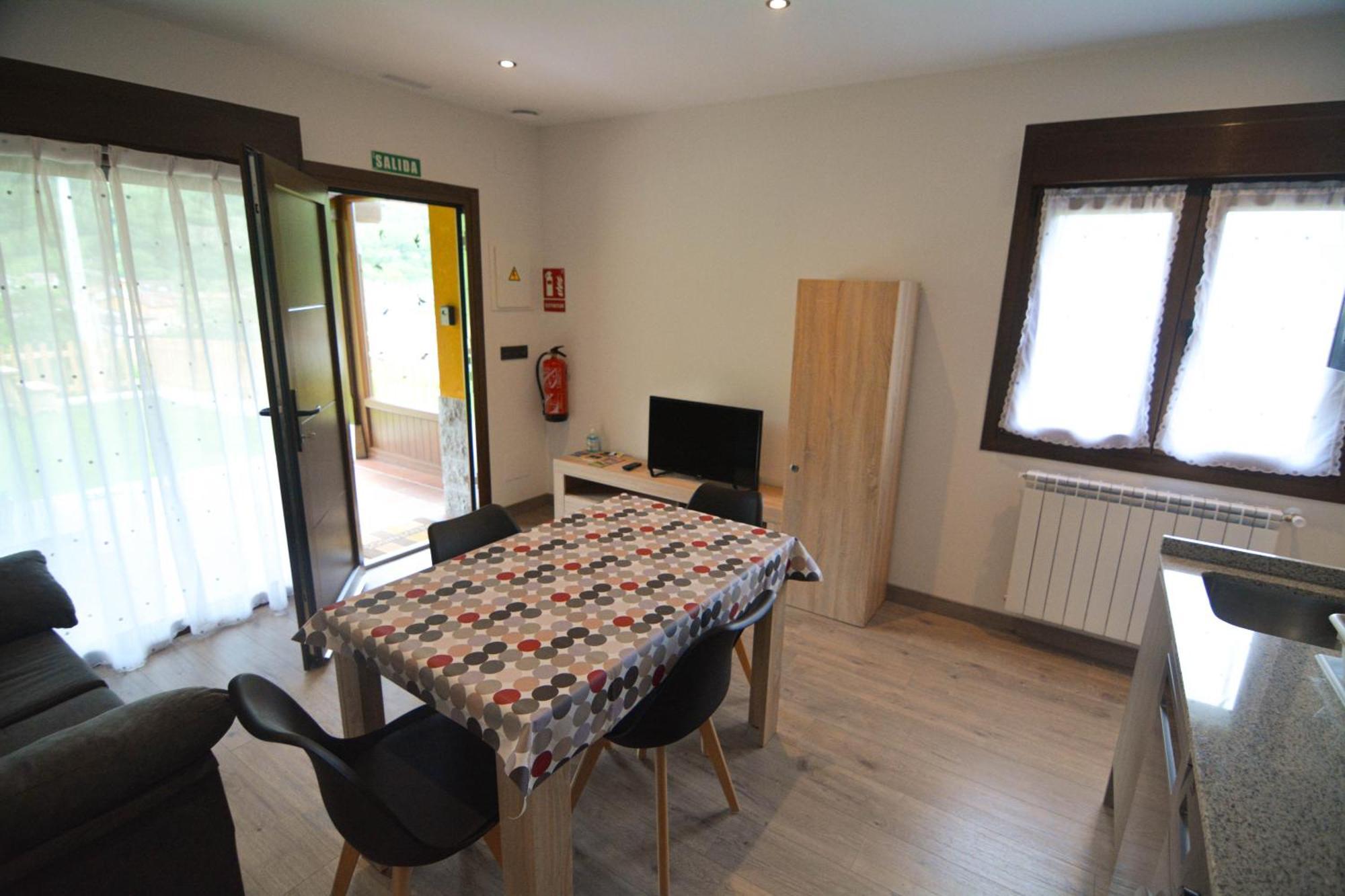 Apartamentos Fuente La Pipa Avín 外观 照片